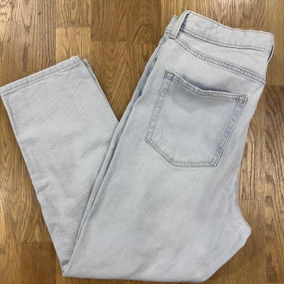 Wild Fable Highest Rise Mom Jeans Distressed Light Wash - Picture 5 of 15